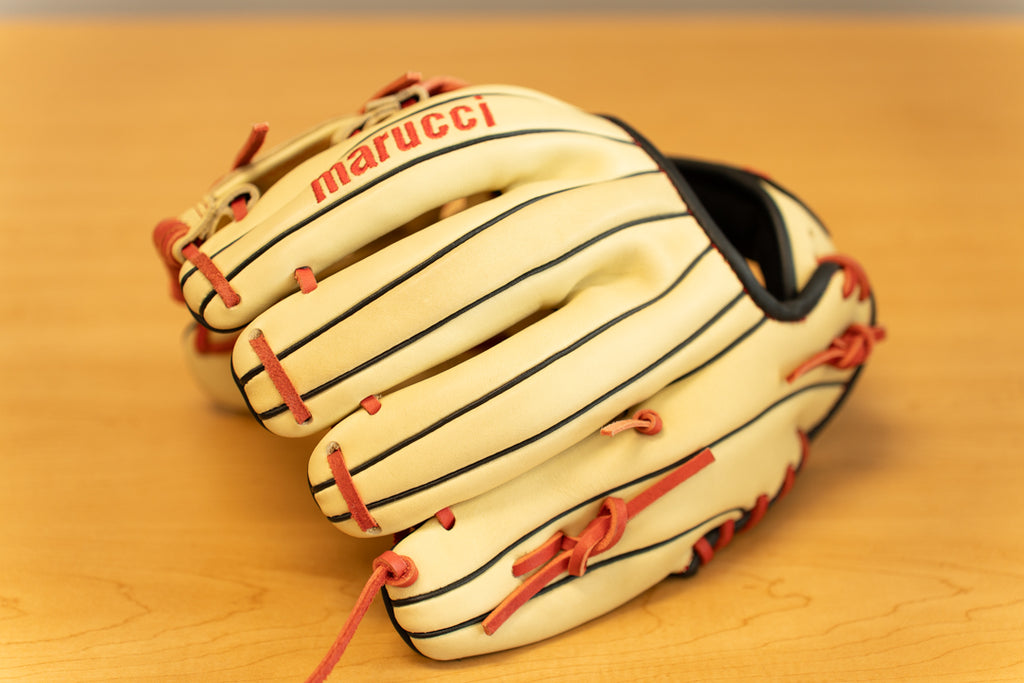 Marucci Oxbow M Type Glove RHT 11.50"